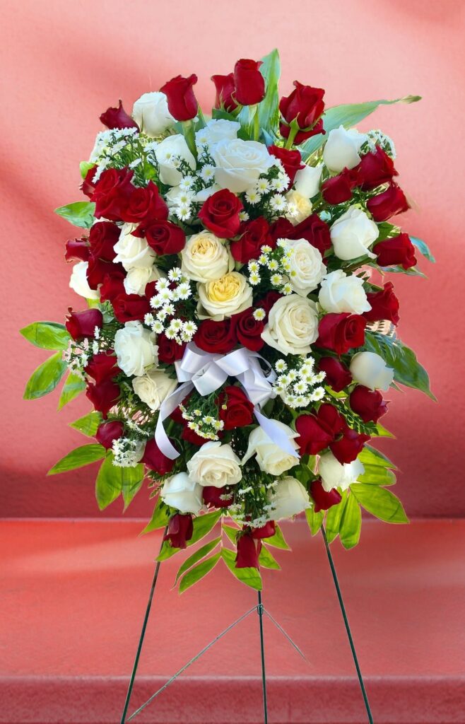 Red and white standing spray - Main view