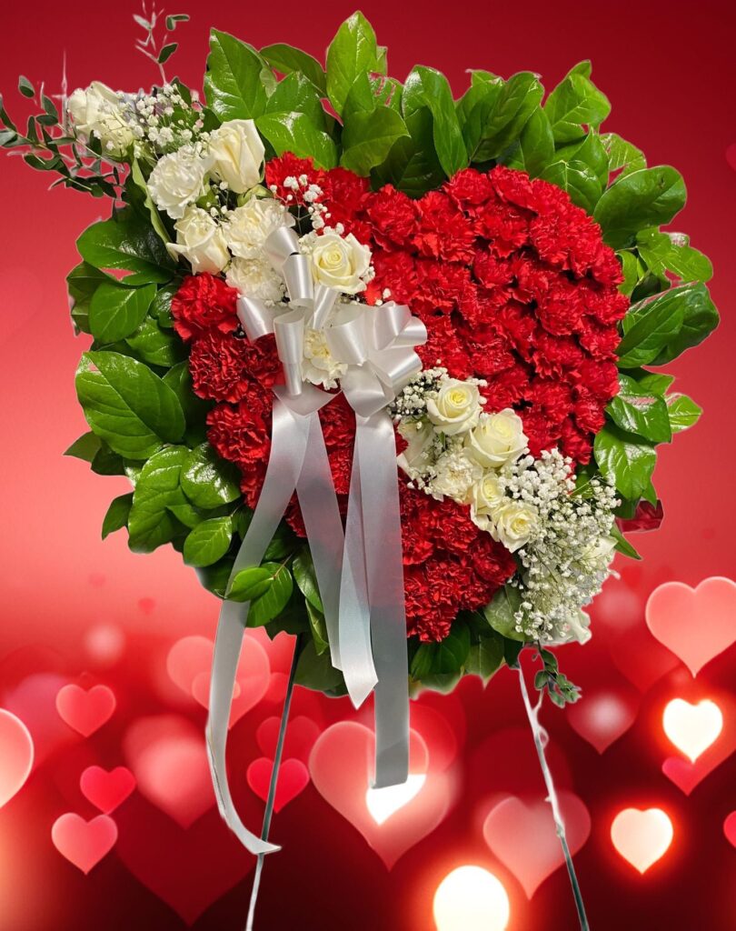 Solid Heart standing spray - Main view