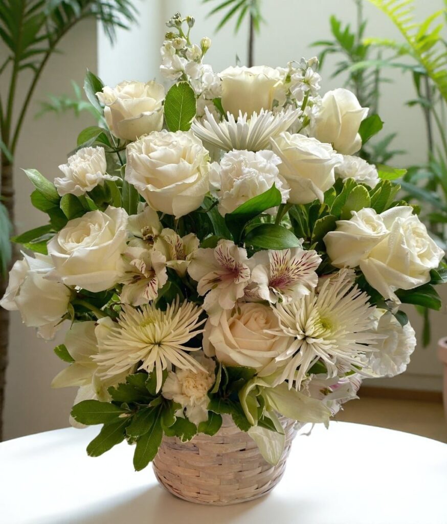 precious white basket - Main view