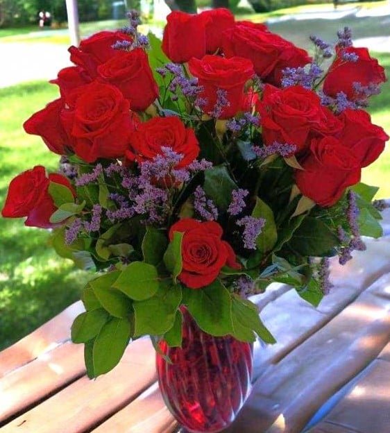 Classic Rose Bouquet (Choose Color & Size)